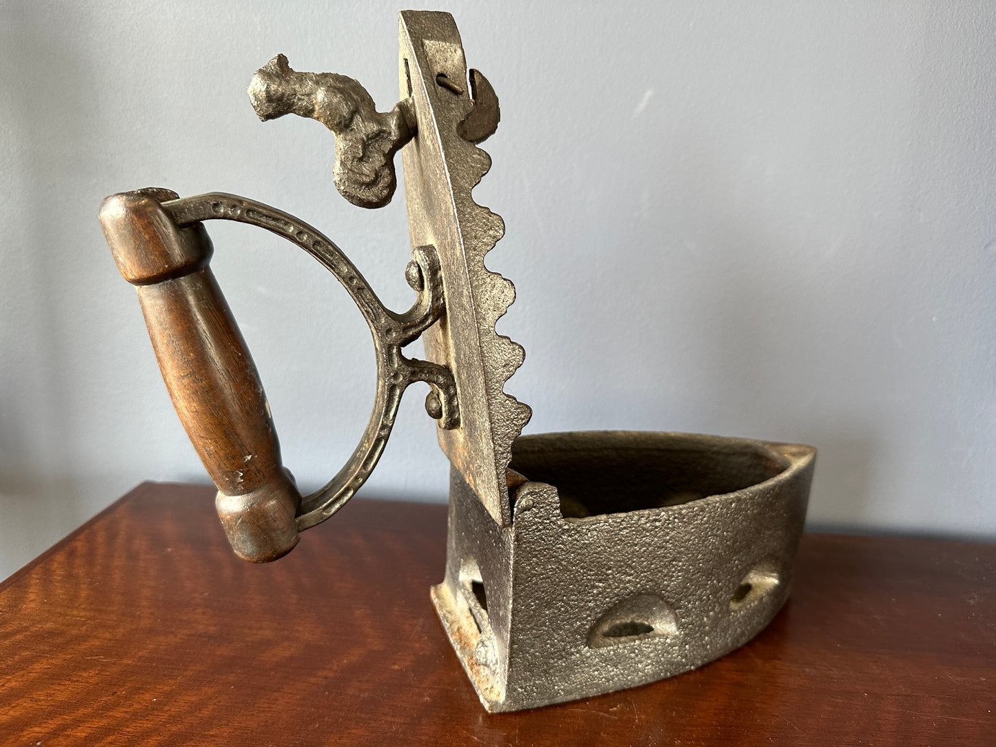 Charcoal Box Iron with Chicken / Rooster Latch