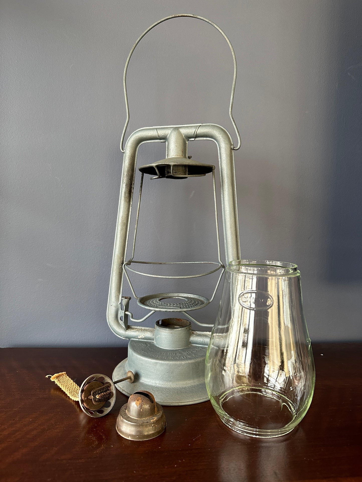 Defiance Lantern & Stamping Company No. 0 "Perfect" Side-Lift Hot Blast Tubular Lantern