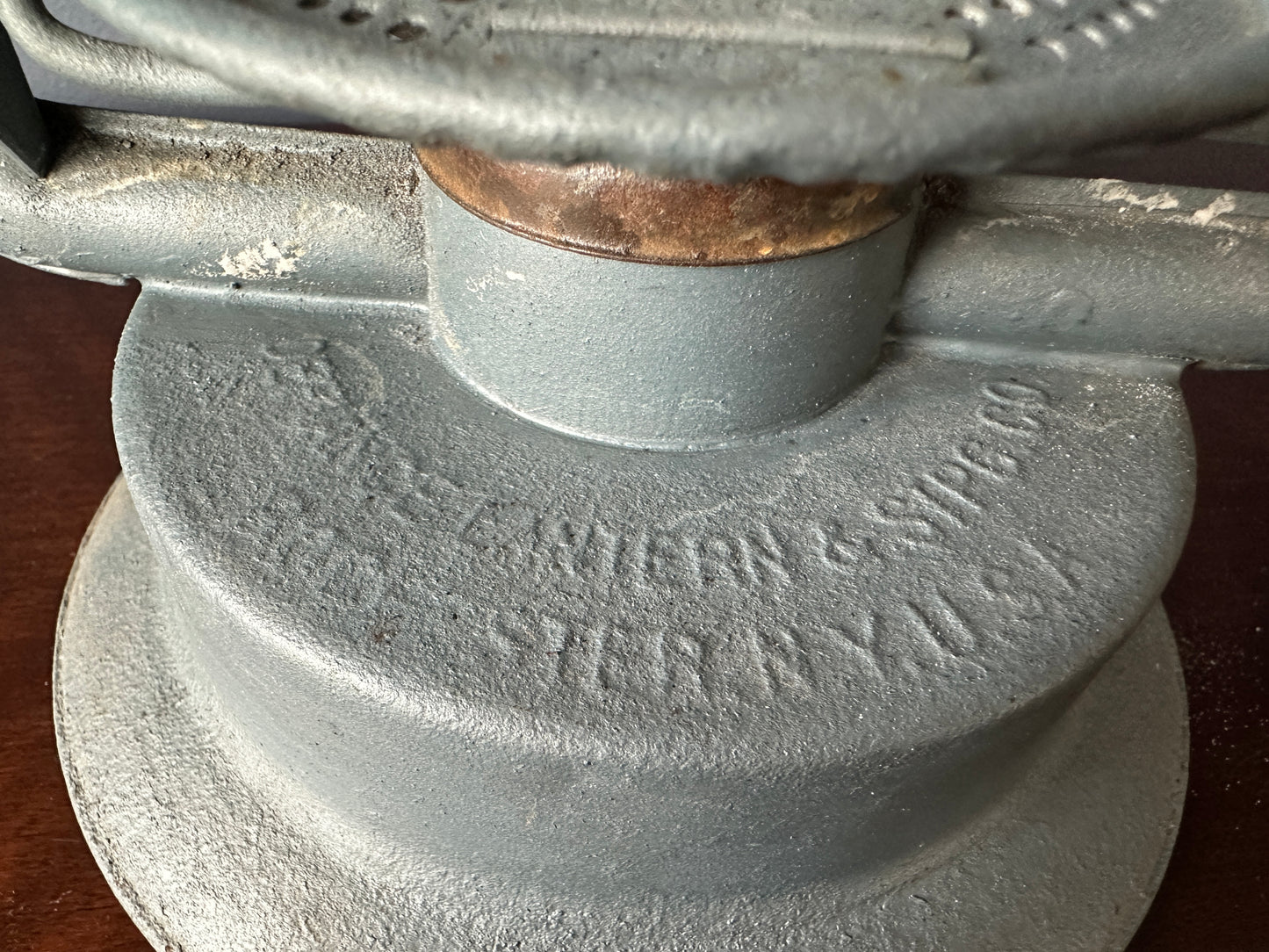 Defiance Lantern & Stamping Company No. 0 "Perfect" Side-Lift Hot Blast Tubular Lantern