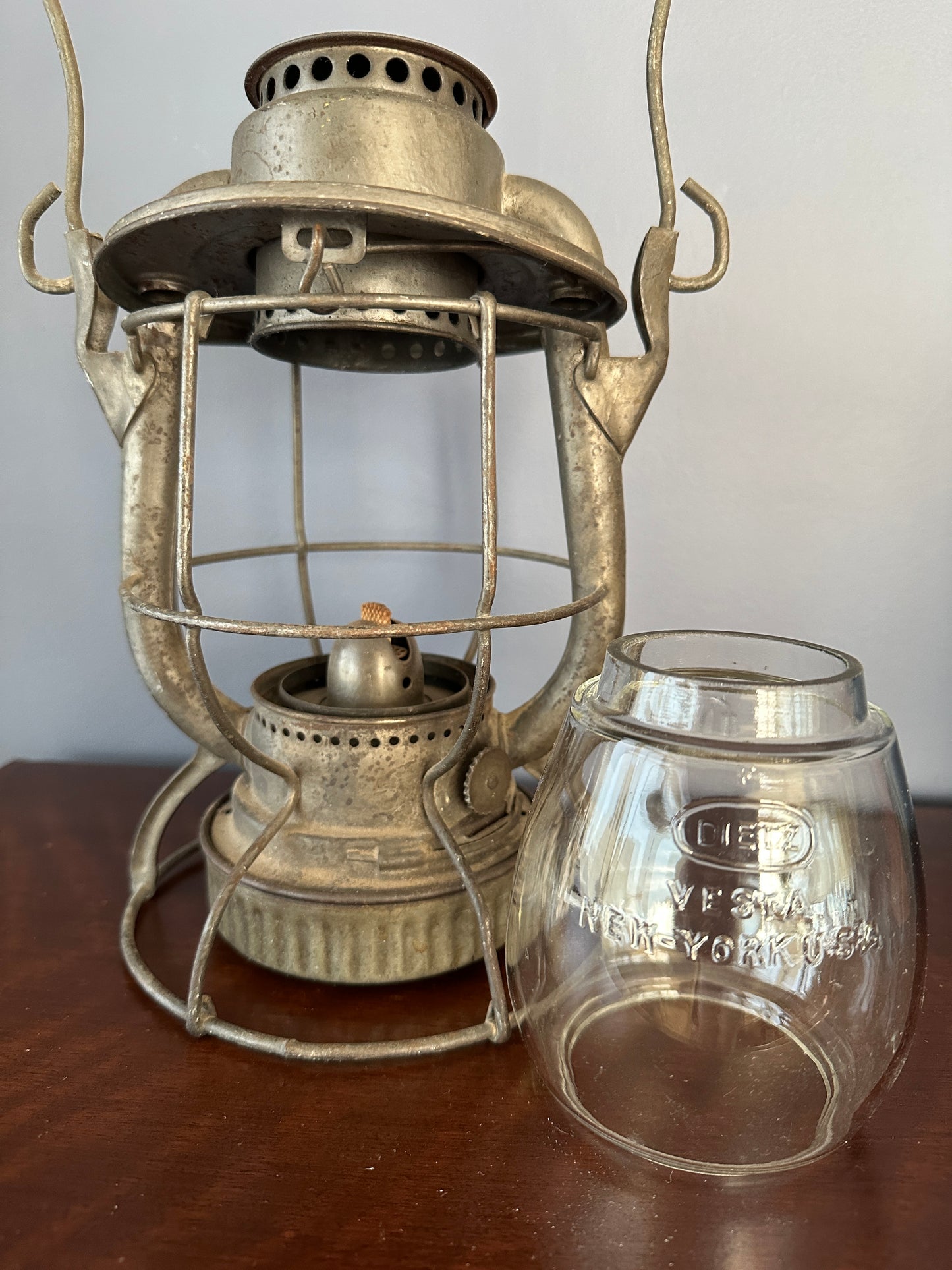 Dietz Vesta Lo-Top Coldblast Brakeman's Lantern