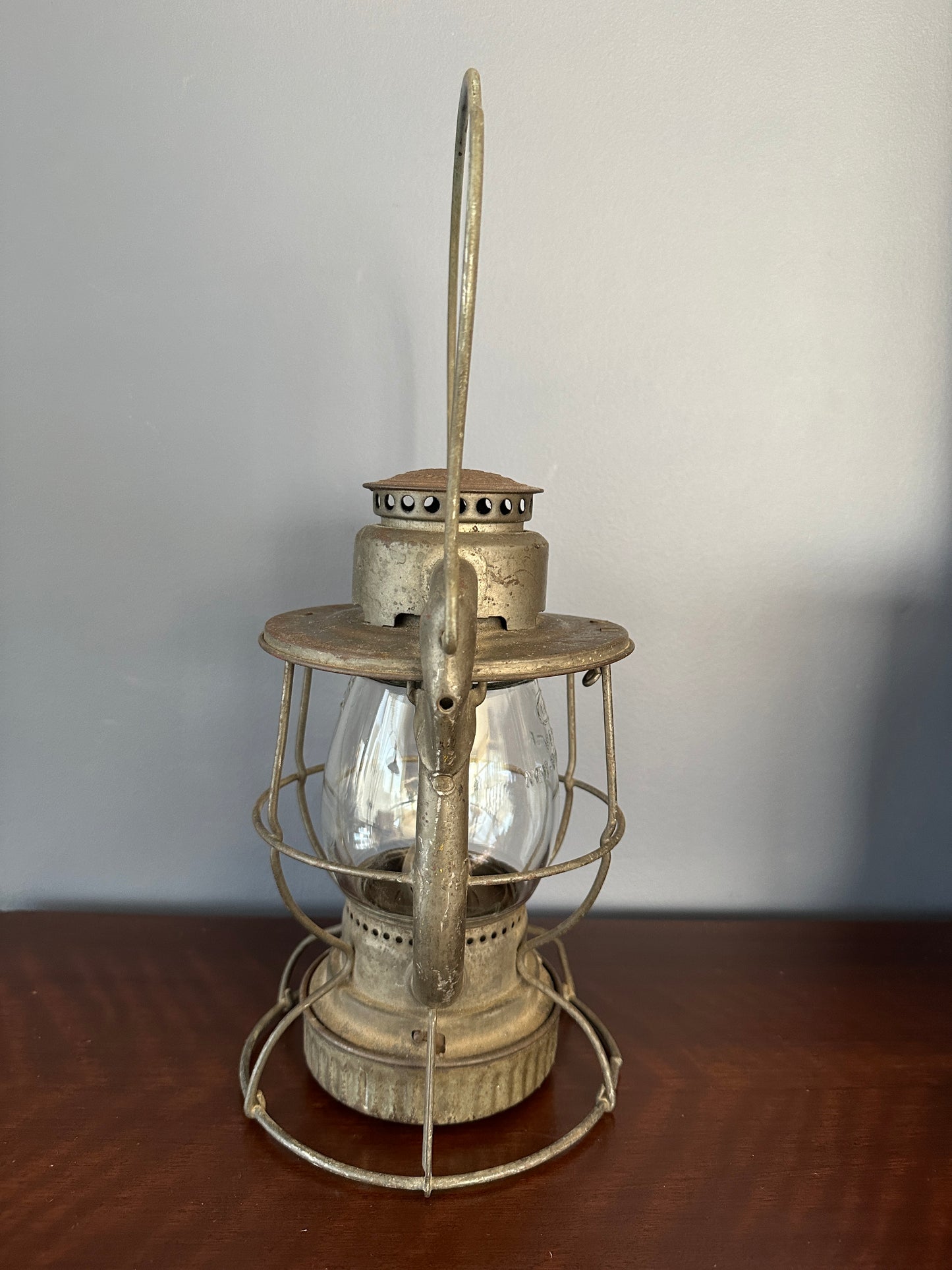 Dietz Vesta Lo-Top Coldblast Brakeman's Lantern
