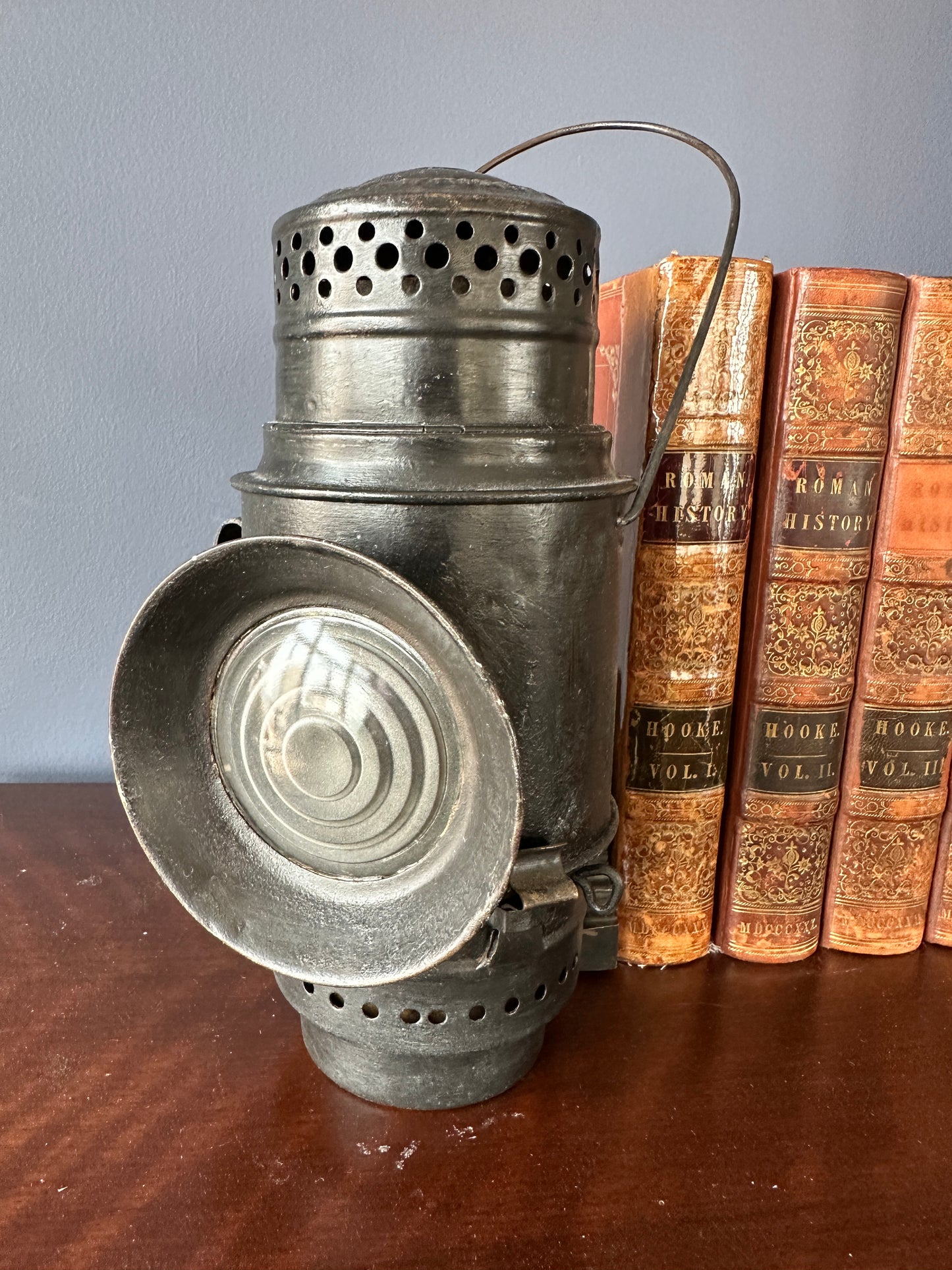 E.T. Wright Car / Carriage / Railroad Utility Lamp