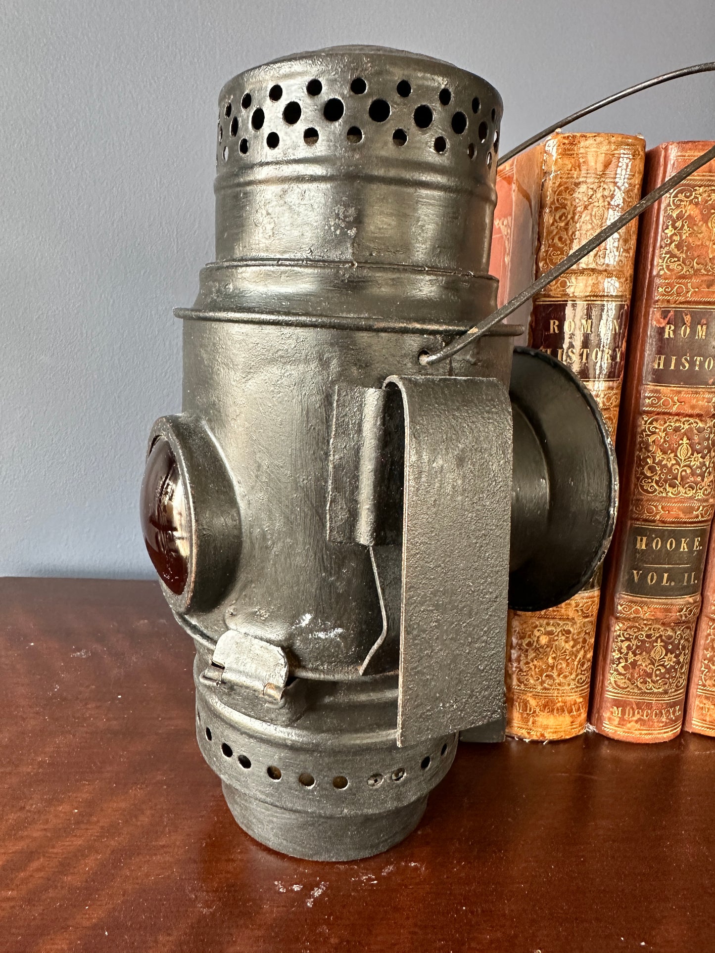 E.T. Wright Car / Carriage / Railroad Utility Lamp