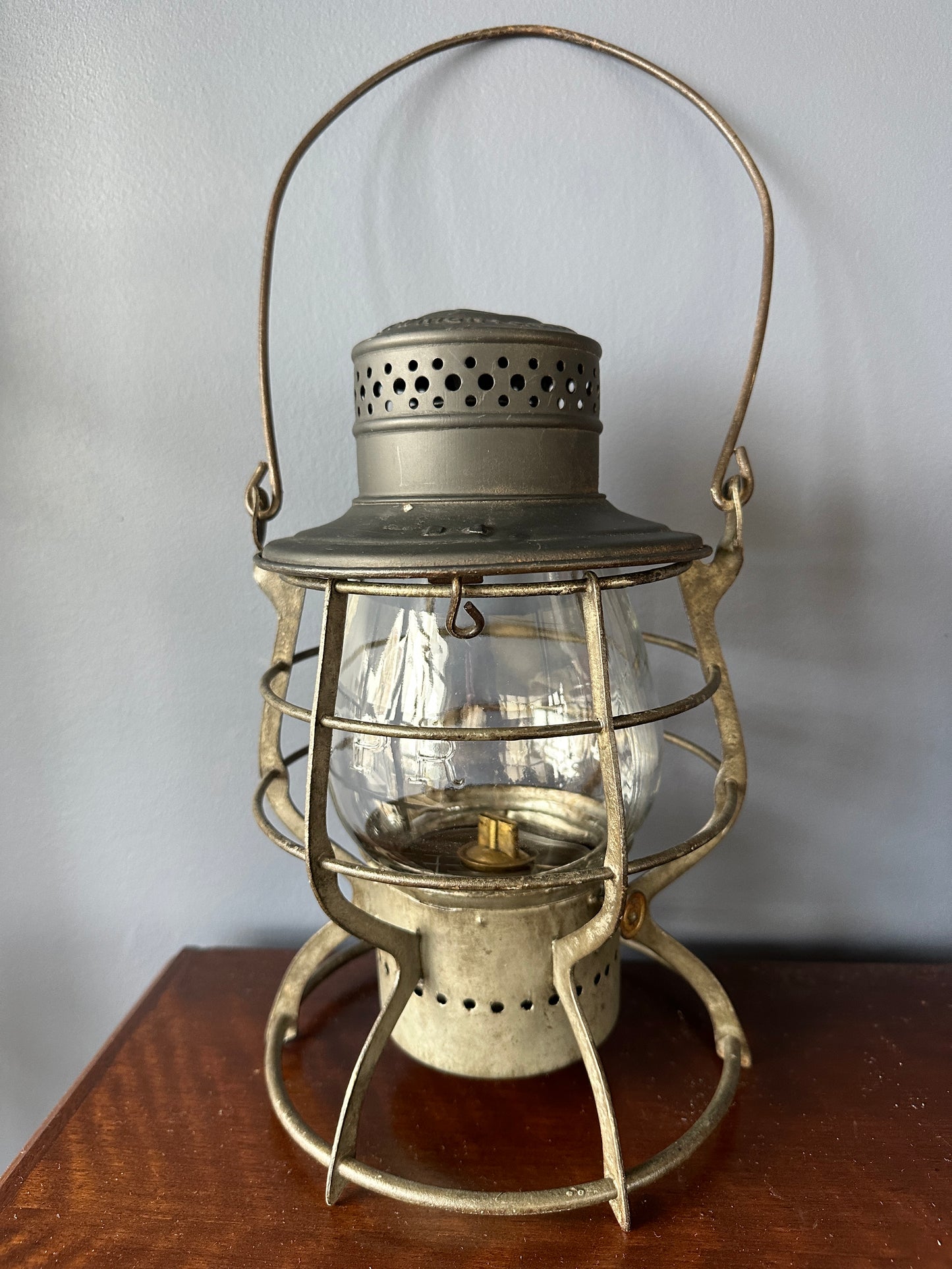 CPR E.T. Wright & Co. Brakeman's Lantern - 1915