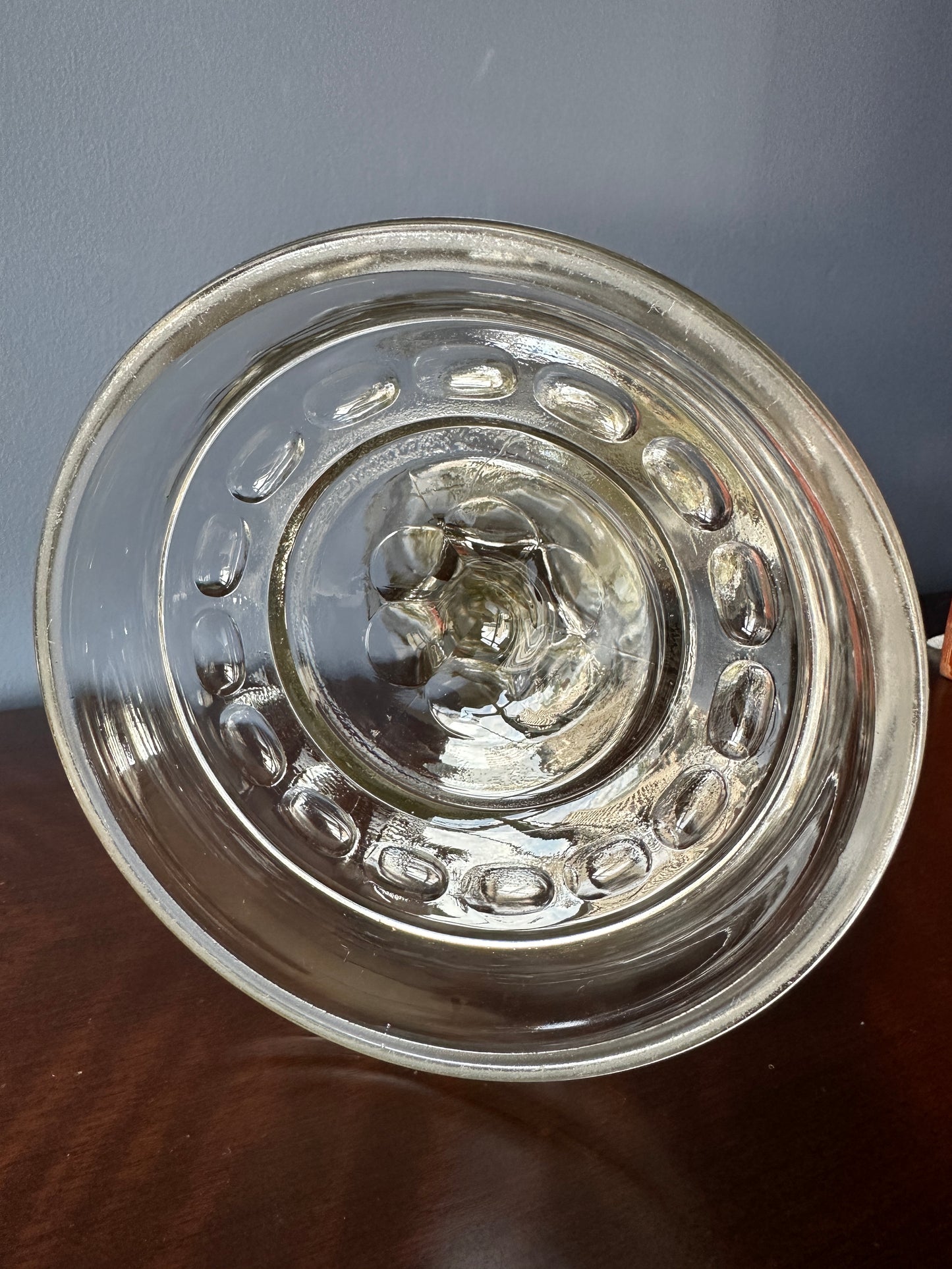 Large Findlay Six Panel Pedestal Oil Lamp
