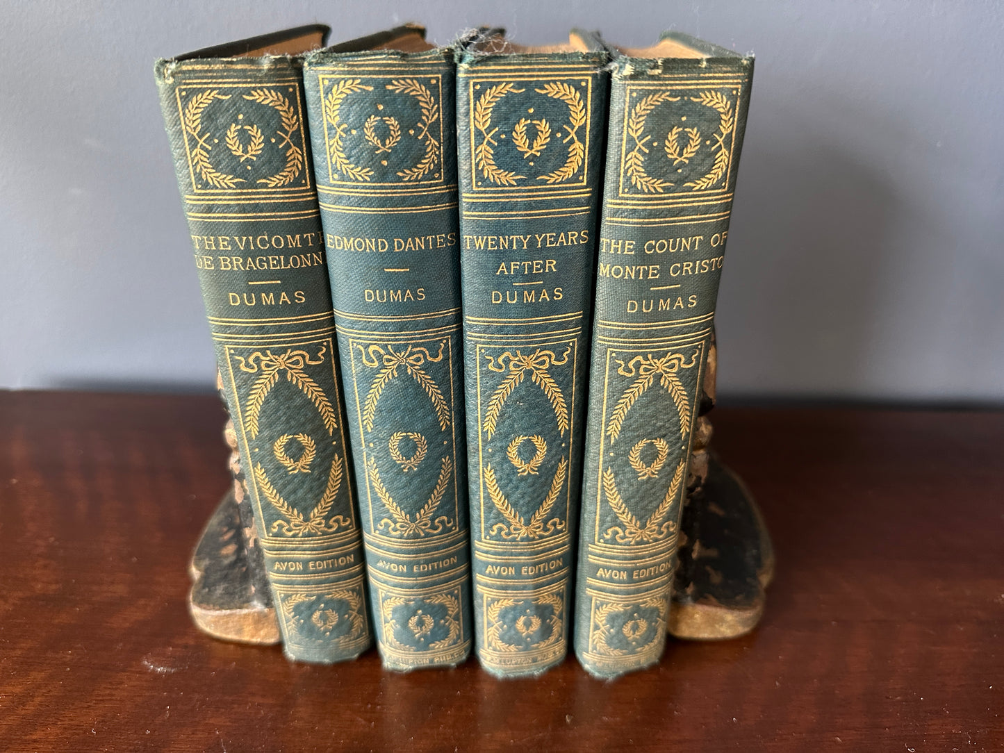 Albany Foundry Fleur-de-Lis Bookends
