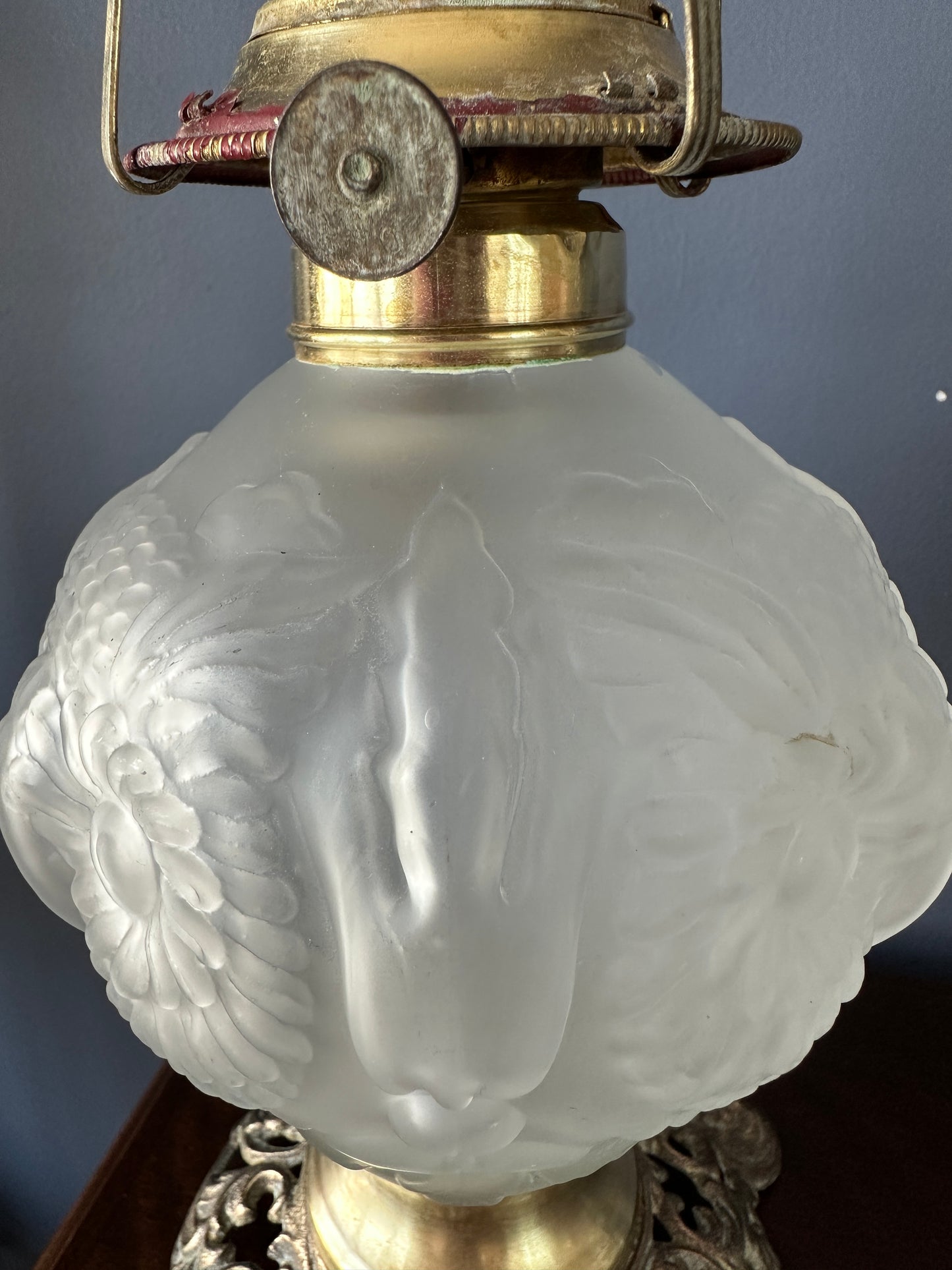 Glass Owl Parlour Oil Lamp