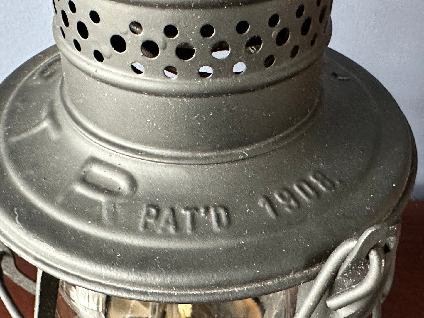 GTR E.T. Wright & Co. No. 15 Tall Globe Brakeman's Lantern