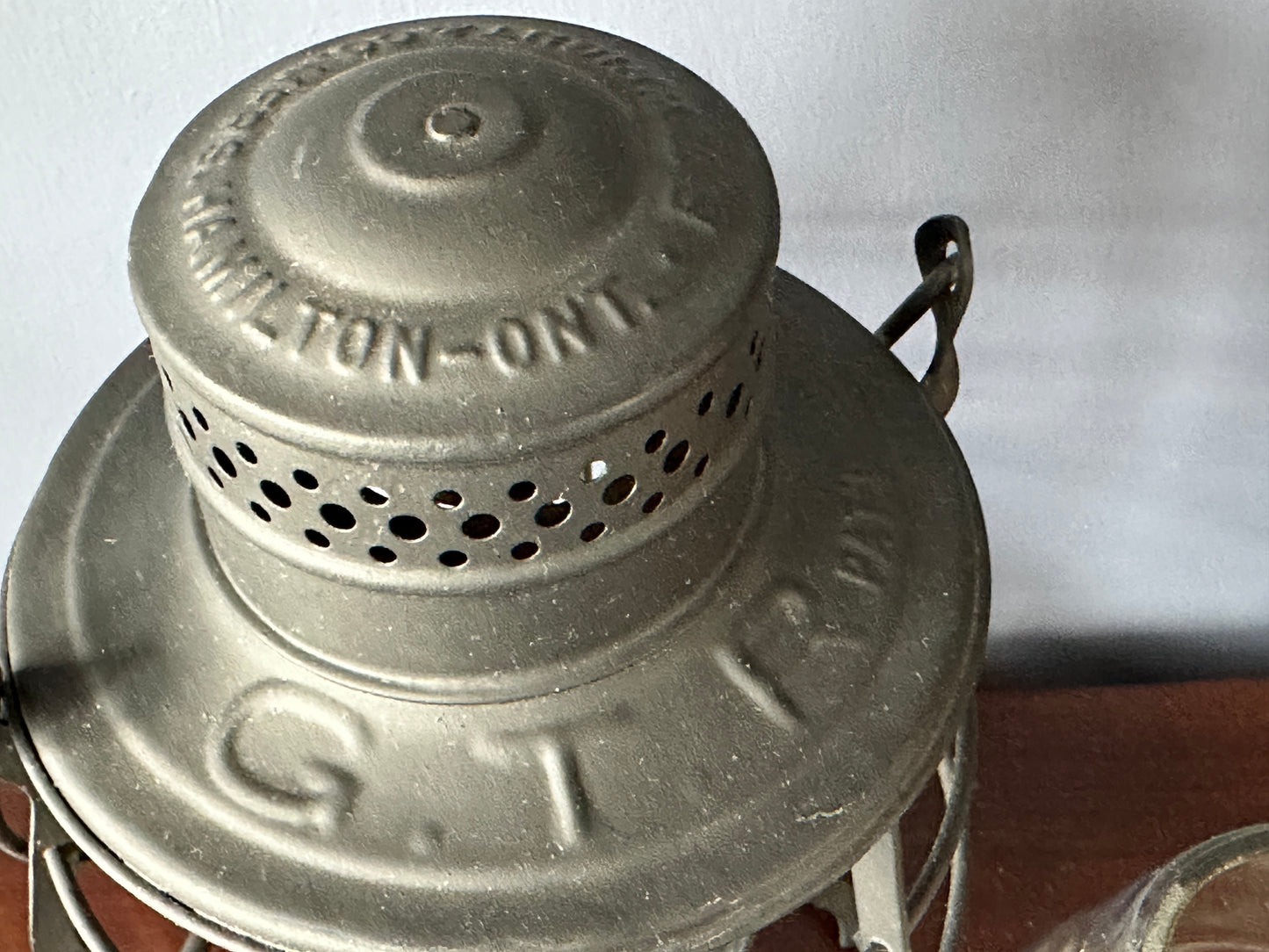 GTR E.T. Wright & Co. No. 15 Tall Globe Brakeman's Lantern