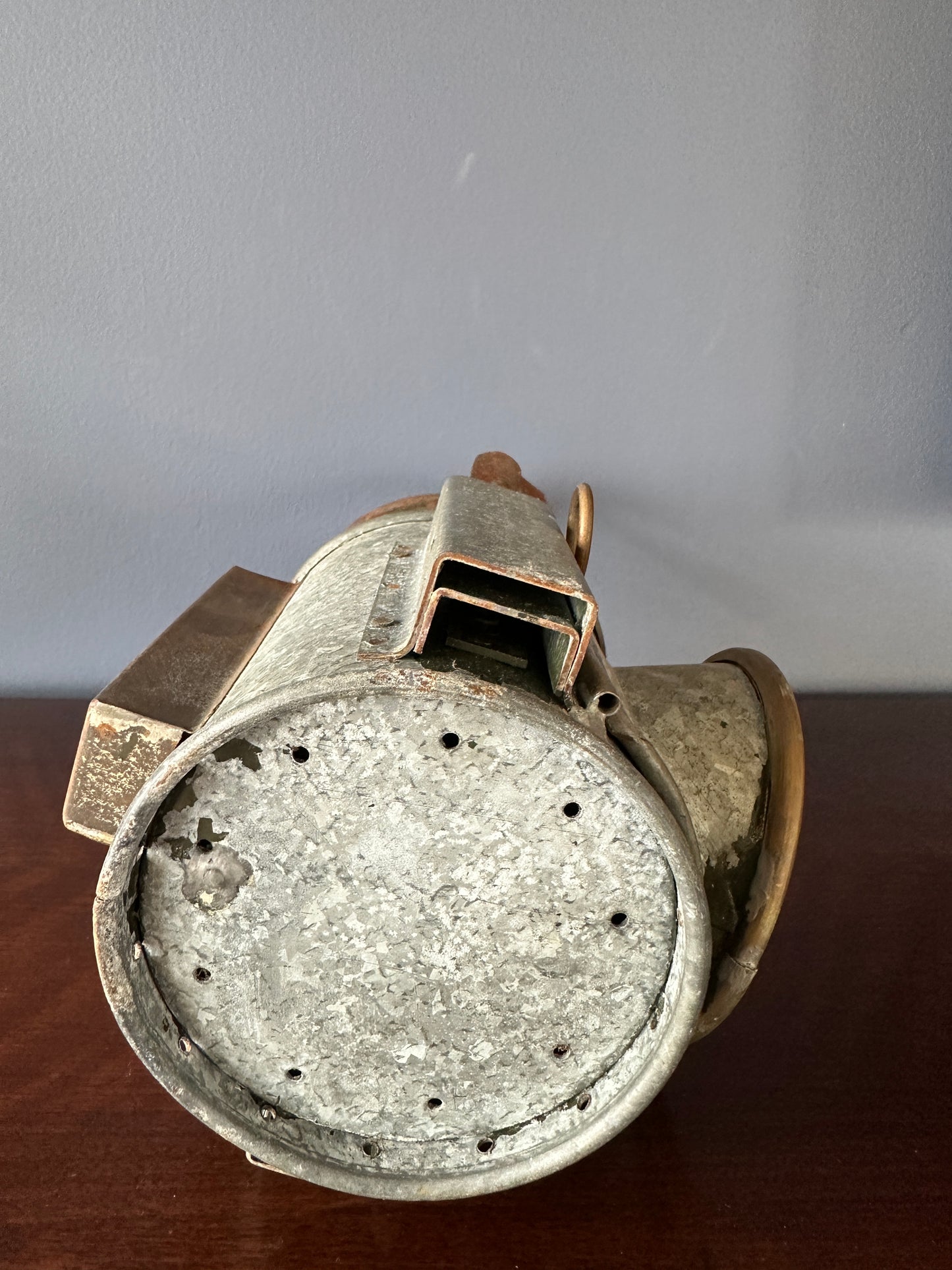 G.T.R. Rotating Tri-Colour Railroad Lantern
