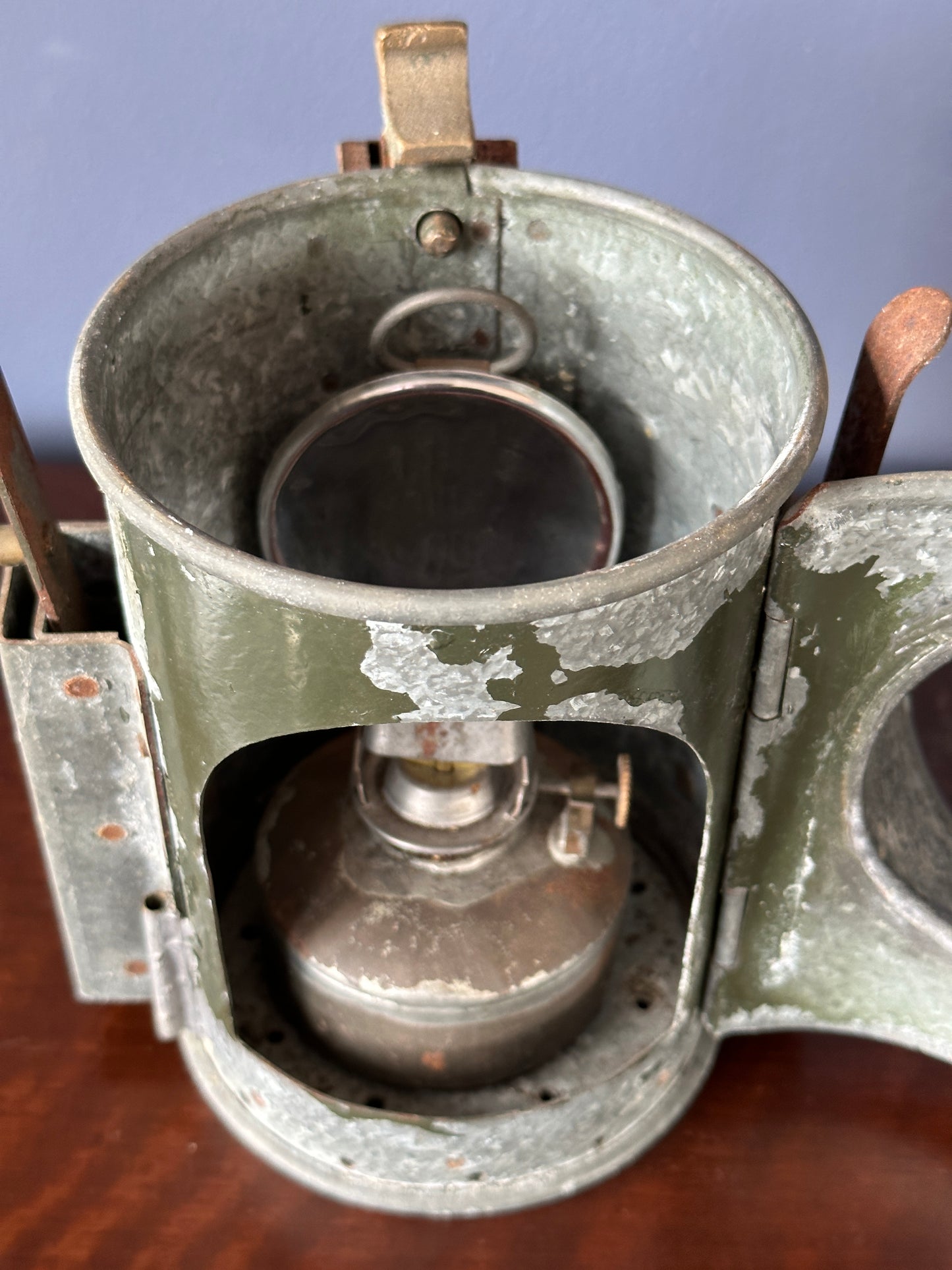 G.T.R. Rotating Tri-Colour Railroad Lantern
