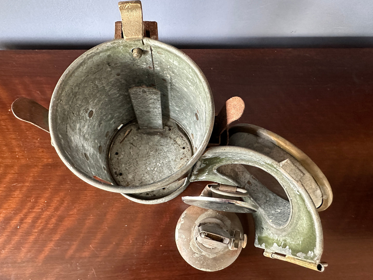 G.T.R. Rotating Tri-Colour Railroad Lantern