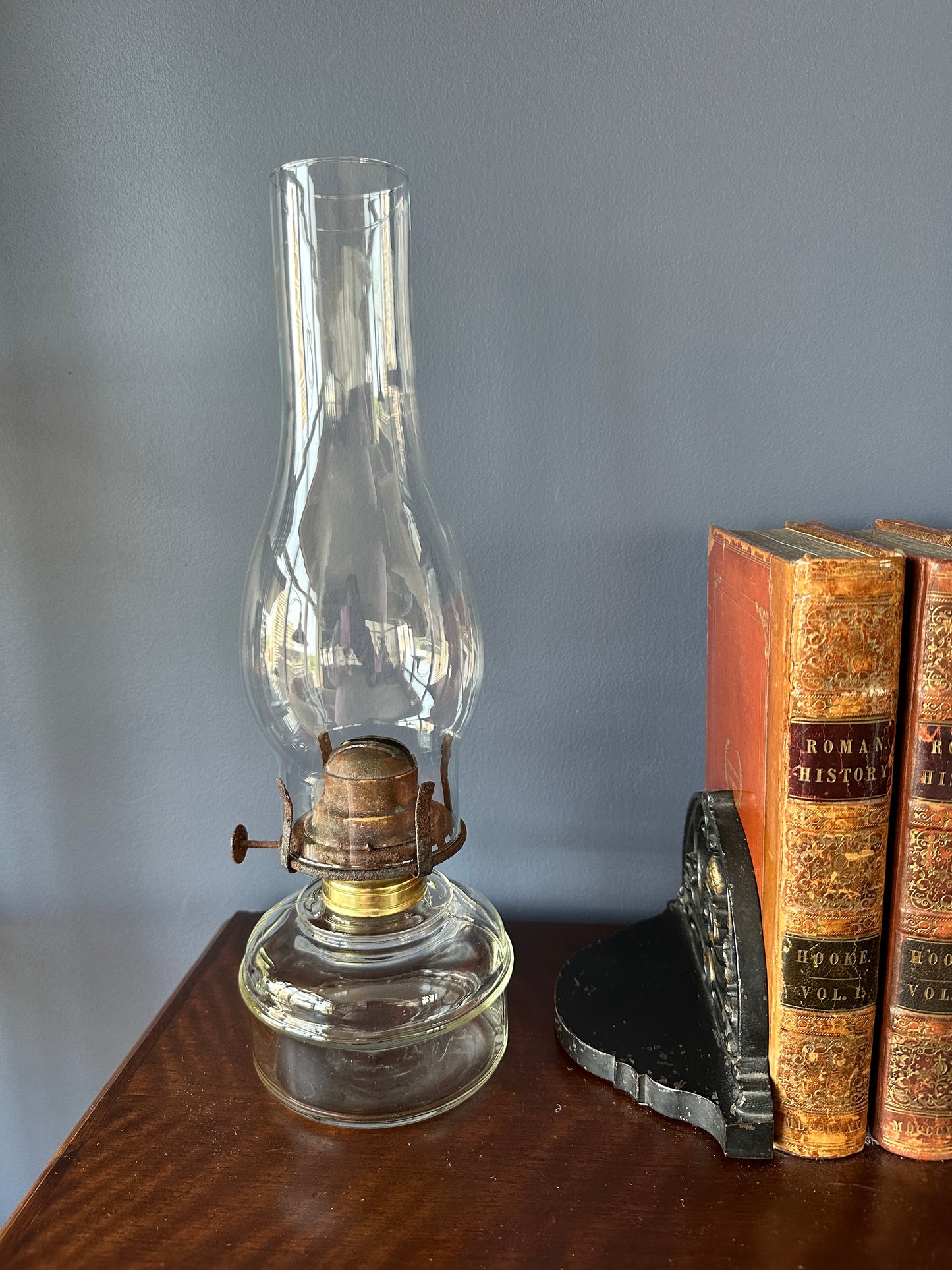 Antique Clear Glass Oil Fount for Library/Hanging Lamp