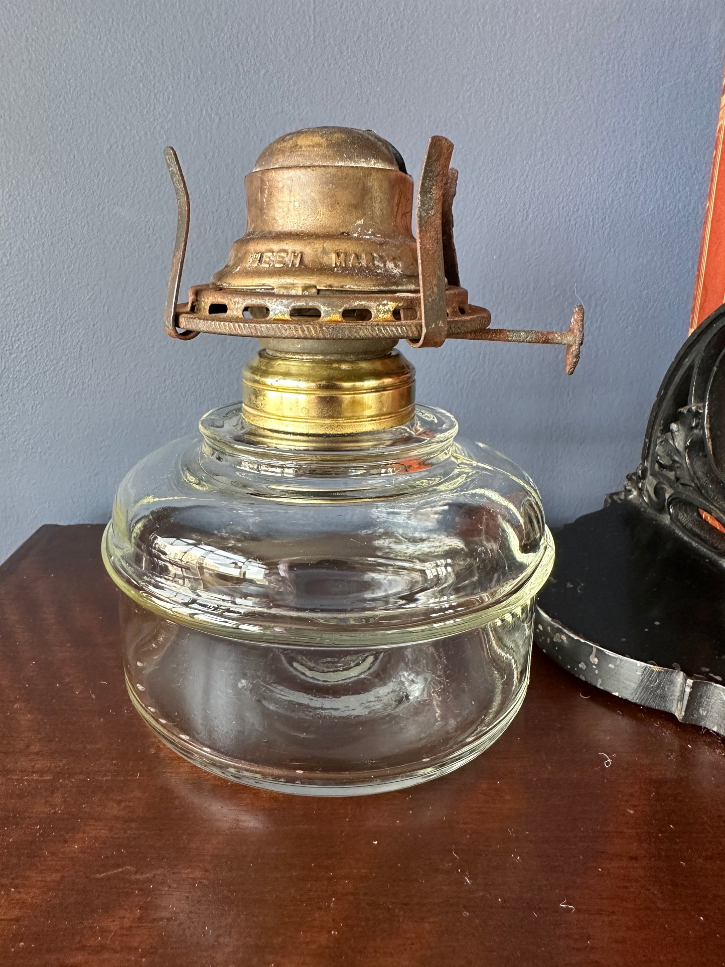 Antique Clear Glass Oil Fount for Library/Hanging Lamp