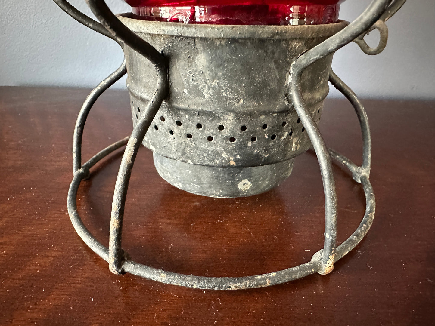 New York Central Lines (N.Y.C.L.) Adams & Westlake Brakeman's Lantern - 1930's