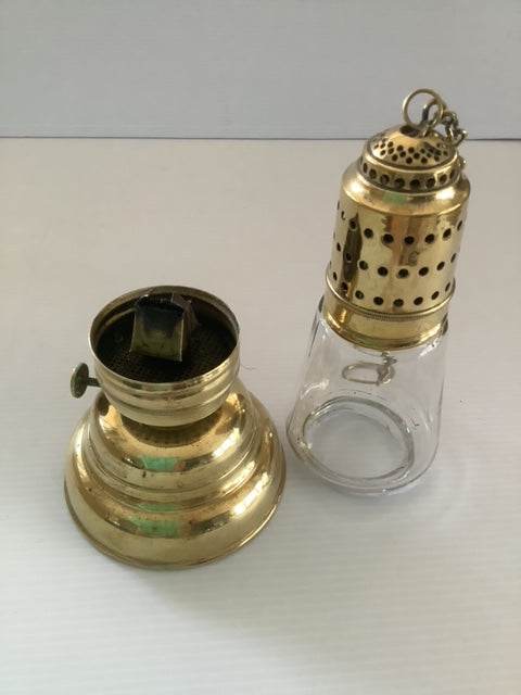Brass Skaters Lamp