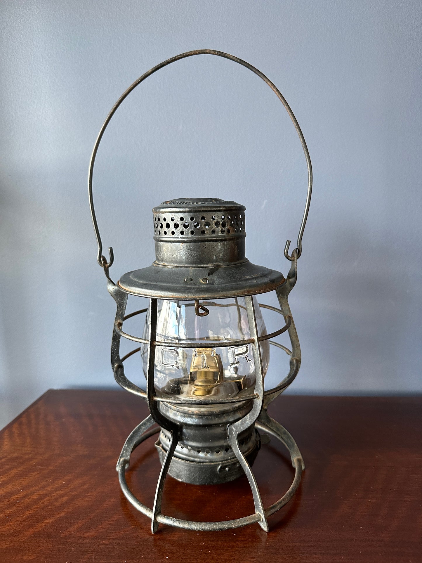 GTR E.T. Wright & Co No. 11 Tall Globe Brakeman's Lantern