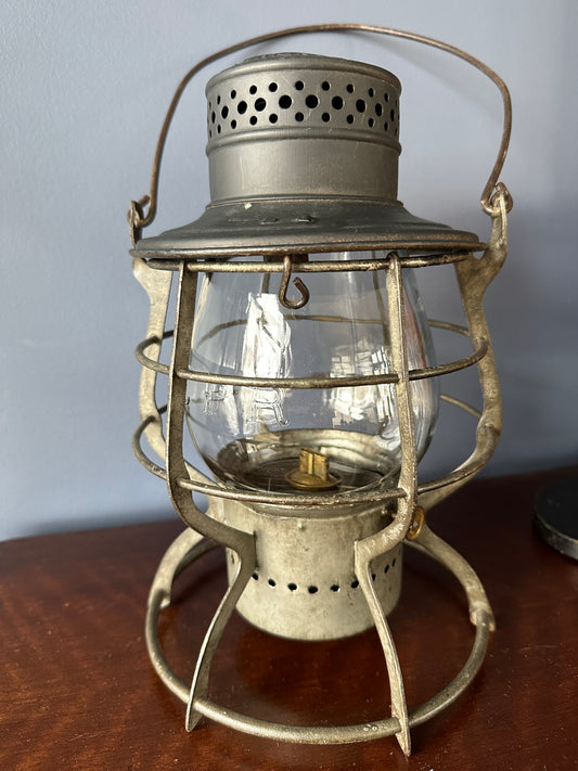 CPR E.T. Wright & Co. Brakeman's Lantern - 1915