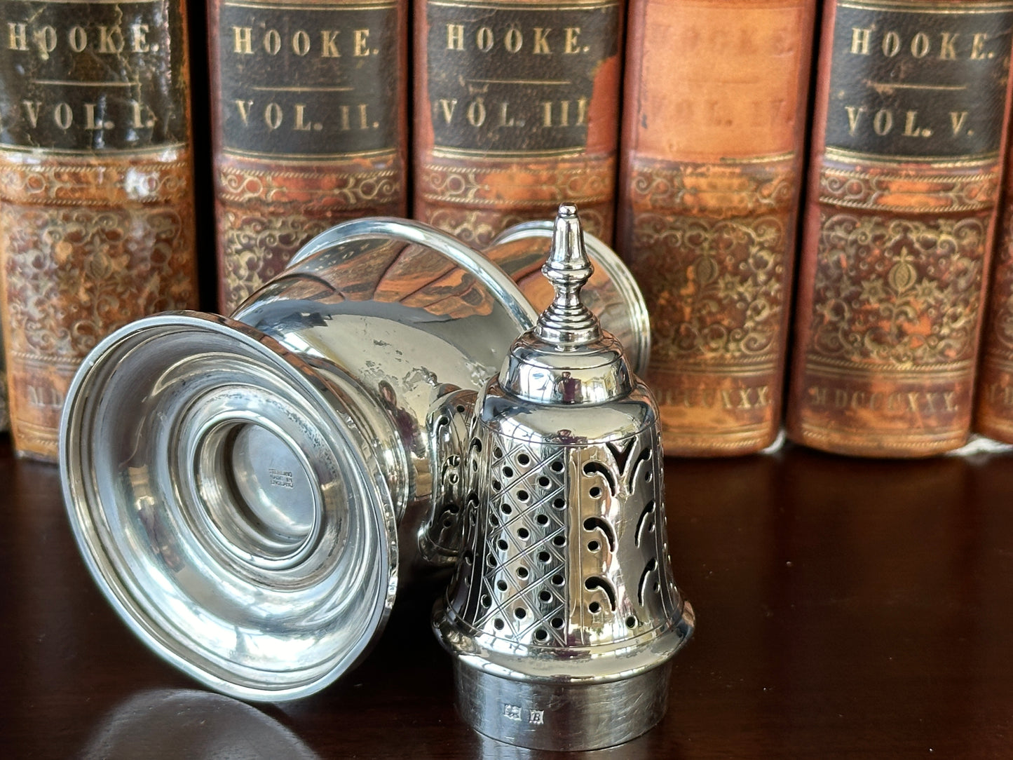 Sterling Silver Sugar Shaker / Muffineer